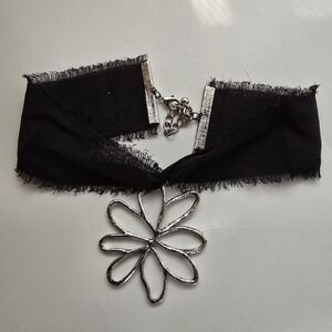 NWT Valija Black Floral Annabelle Choker Ribbon Necklace